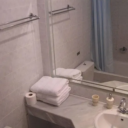 Polydoros Appartments מלון דירות