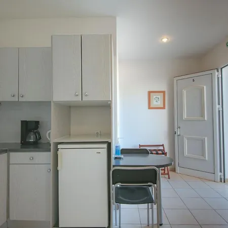 Polydoros Appartments מלון דירות